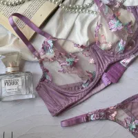 لباس زیر زنانه