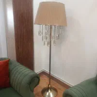 اباژور ایستاده