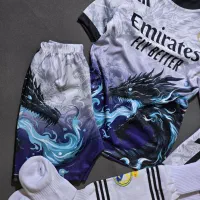 کیت دراگون رئال مادرید ۴ تا ۱۵ سال|کفش و لباس بچه|تهران, شمیران‌نو|دیوار