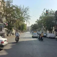 فروش دو طبقه با ملکیت خیابان بیست متری