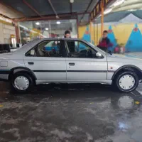 پژو 405بنزینی نقره متالیک درجه یک در حد صفر|خودرو سواری و وانت|مبارکه, |دیوار