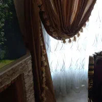 والان پرده رنگ عسلی خیلی تمیزوشیک|پرده، رانر، رومیزی|تهران, اباذر|دیوار
