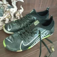 کفش سالنی کفش فوتسال