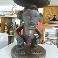 مجسمه چوبی ساخت کنگو کلکسیونی و نایاب