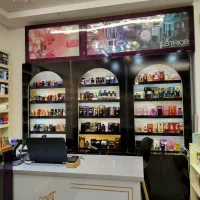 فروش ویترین و دکور و رگال لوازم آرایشی و بهداشتی|فروشگاه و مغازه|مشهد, گوهرشاد|دیوار