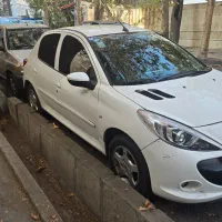 ۲۰۷ دنده ای مدل ۴۰۲ سفید|خودرو سواری و وانت|تهران, کرمان|دیوار