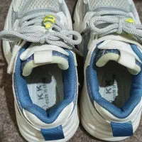 کفش کتانی بچه گانه