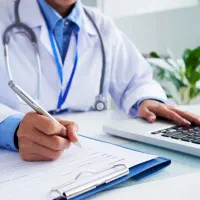 نیازمند پزشک عمومی