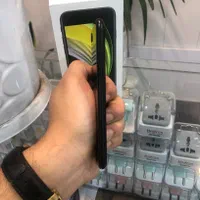 iphone se 2020 128g|موبایل|کرج, گوهردشت|دیوار