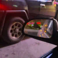 به یک خانم با ماشین نیازمند فوری