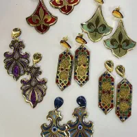 آموزش گوشواره های رزینی به نوجوانان و جوانان