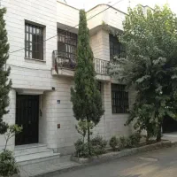 جنت جنوبی چهارباغ/۲۱۰متر/کلنگی/جنوبی/تاپ لوکیشن