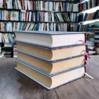 معلم فلسفه و منطق