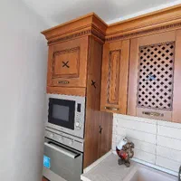 رنگ چوب پلی اورتان پلیستر کاریناکیش|خدمات پیشه و مهارت|کیش, |دیوار