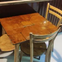 میز و صندلی چوبی