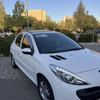 پژو ۲۰۷ پاناروما اتومات ۱۴۰۴ بیرنگ درجه یک
