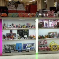 استخدام فروشنده در اسباب‌بازی‌فروشی