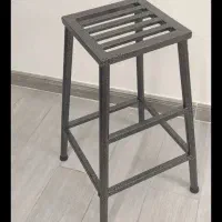 چهارپایه آهنی سبک ومحکم