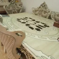 میز غذا خوری نو و مبل بدون خوابیدن ابر کف