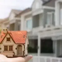 تجاری امام خمینی ۱۴۲ متری راسته خیابان