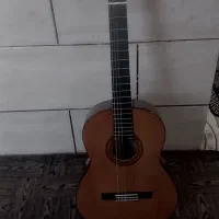 گیتار یاماها c40کاملا نو باهم به توافق میرسیم