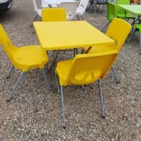 میز پلاستیکی پایه فلزی تاشو