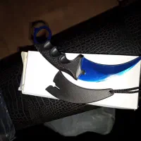 چاقو کارامبیت نو با رنگی زیبا و دل نشین