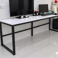 میز ام دی اف با پایه فلز