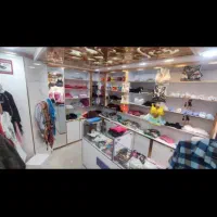 دکور کامل های گلاس مغازه پوشاک