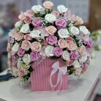 تزیین ماشین ودسته گل عروس....