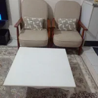 میز وسط در حد نو سالم