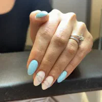 ترمیم و خدمات ناخن