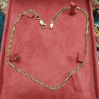 پلاک طلا و زنجیر