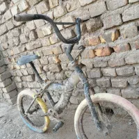 دوچرخه 16 سالم سالم مشکی هست خاک داره توی عکس|دوچرخه، اسکیت، اسکوتر|زابل, |دیوار