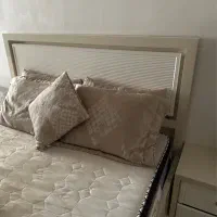 تخت خواب دونفر۲عدد پاتختی و میز آرایشی وکمد بزرگ|تخت و سرویس خواب|تهران, افسریه شمالی|دیوار