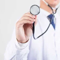 استخدام پزشک عمومی