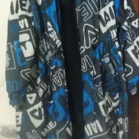 پالتو|لباس|بم, |دیوار