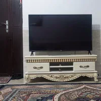 میز تلویزیون در حد نو