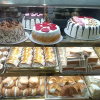 فروشندگی در قنادی