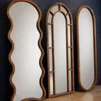 آینه ایستاده