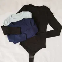 بادی کبریتی|لباس|شاهین‌شهر, خانه کارگر|دیوار