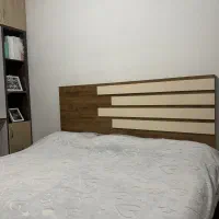 تخت و میز آرایش تمام ام دی اف در حد نو