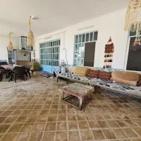 سویئت  با امکانات کامل و  پارکینگ در حیاطی  زیبا|اجارهٔ کوتاه‌مدت آپارتمان و سوئیت|کاشان, باغ ماجد|دیوار