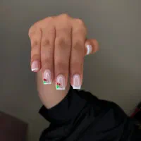 خدمات کاشت ناخن دررشت|خدمات آرایشگری و زیبایی|رشت, اسماعیل آباد|دیوار