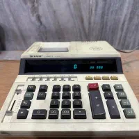 ماشین حساب عتیقه حداقل ۴۰ سال پیش