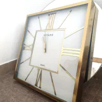 ساعت دیواری