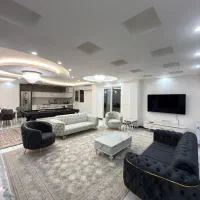 کاخ ویلا استخردار ۴خوابه تریبلکس رامسر|اجارهٔ کوتاه‌مدت ویلا و باغ|رامسر, |دیوار