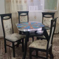 میز ناهارخوری در حد نو