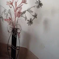 گل مصنوعی وگلدان