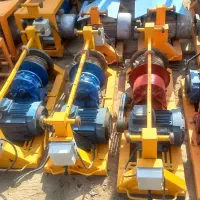 خریدار و فروشنده تخته بنایی بالابر میکسر میلگردبر|عمده‌فروشی|تهران, تهرانسر مرکزی|دیوار